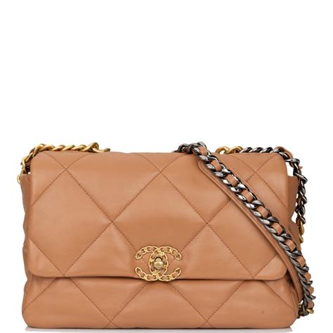 chanel 19 flap bag caramel